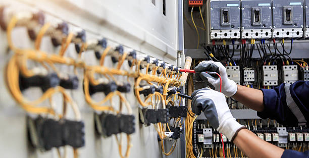 Professional Electrician technician working in Grayson, GA